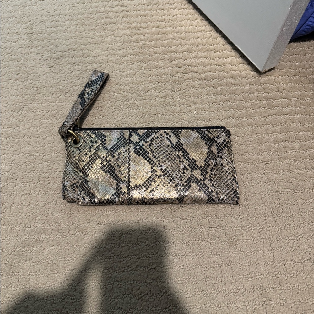 HOBO Jill Wristlet (Gold Snakeskin)
